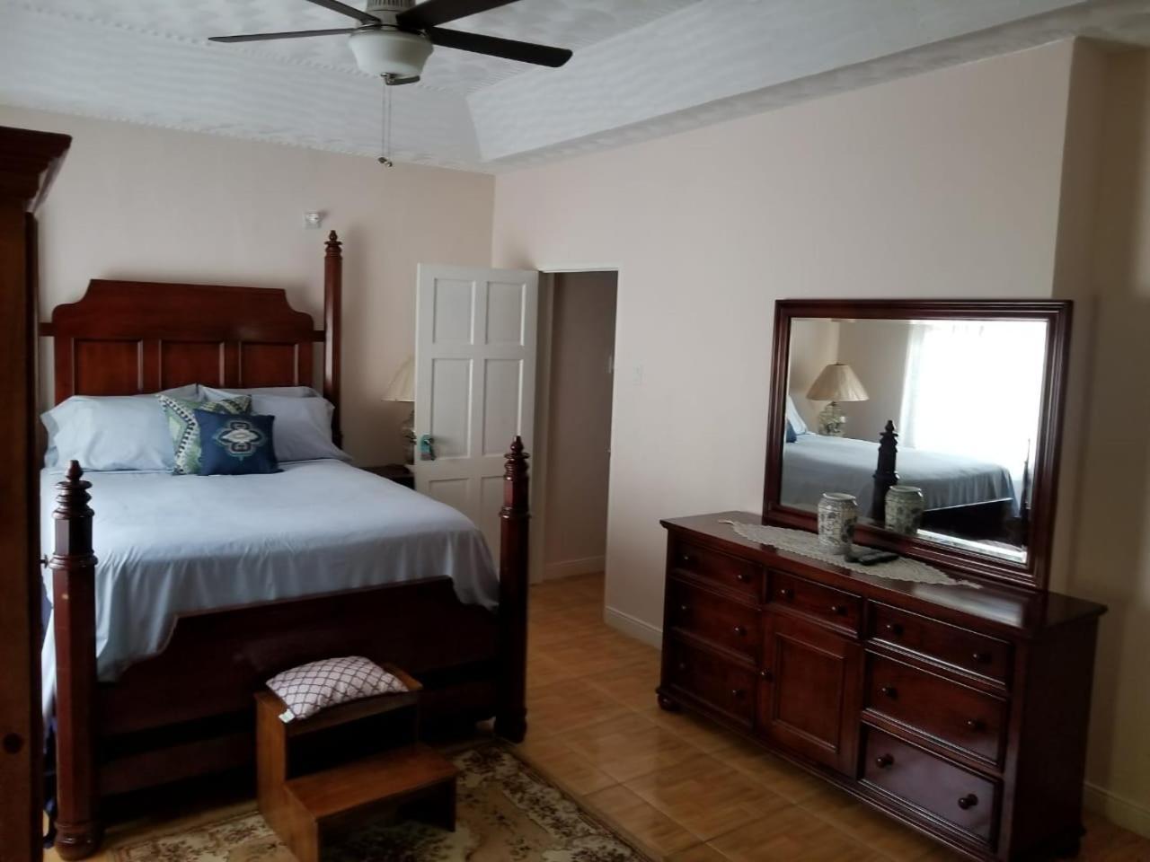 Cliffe Ranch Villa Mandeville Bagian luar foto