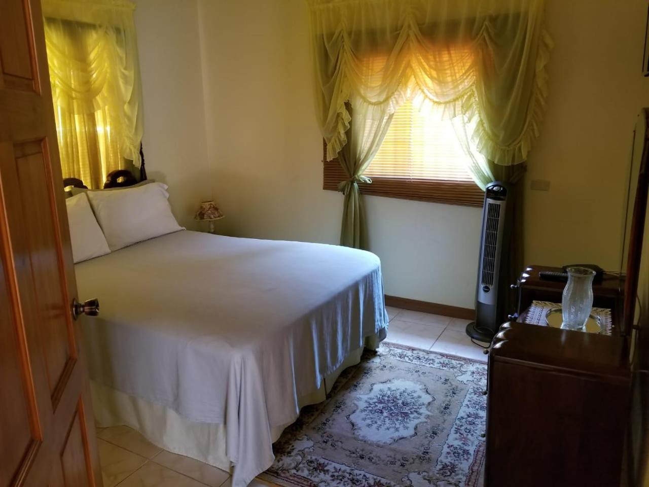 Cliffe Ranch Villa Mandeville Bagian luar foto